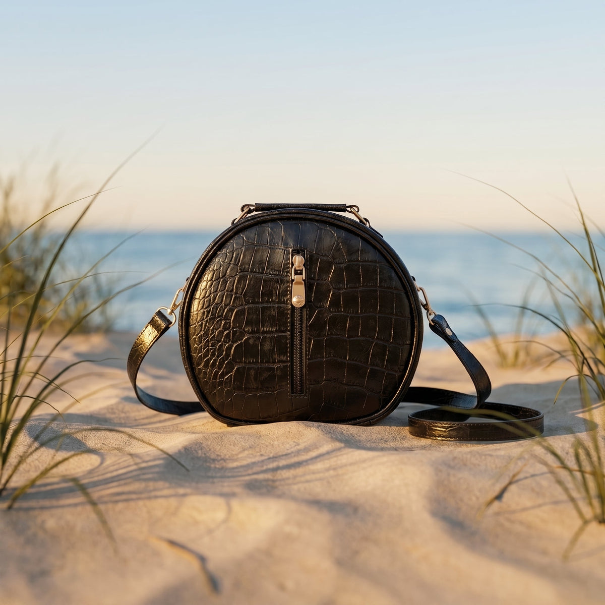 Bolso manos libres en cuero para mujer, juvenil y elegante - RagazzaBolsos