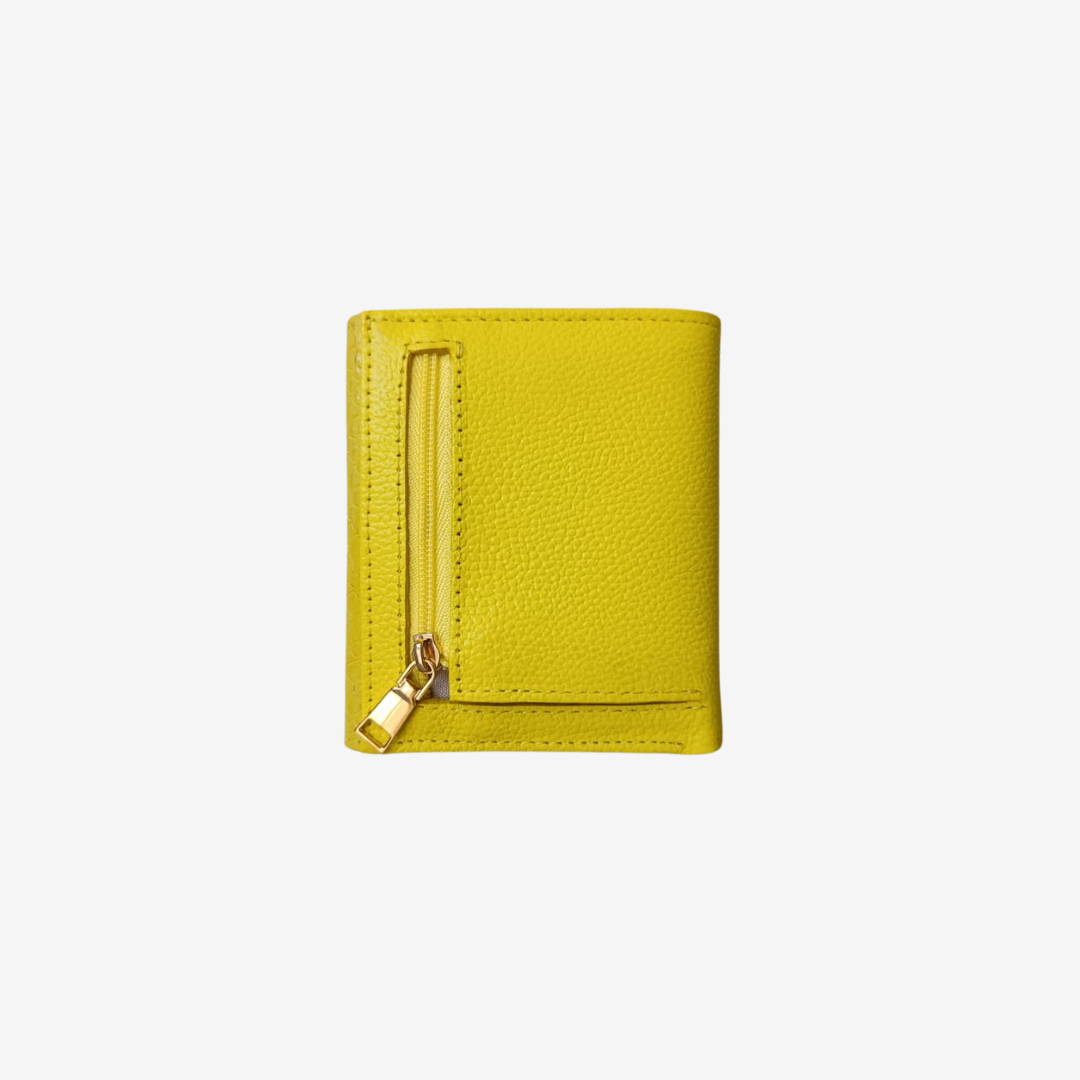 Billetera pequeña en cuero para mujer color amarillo
