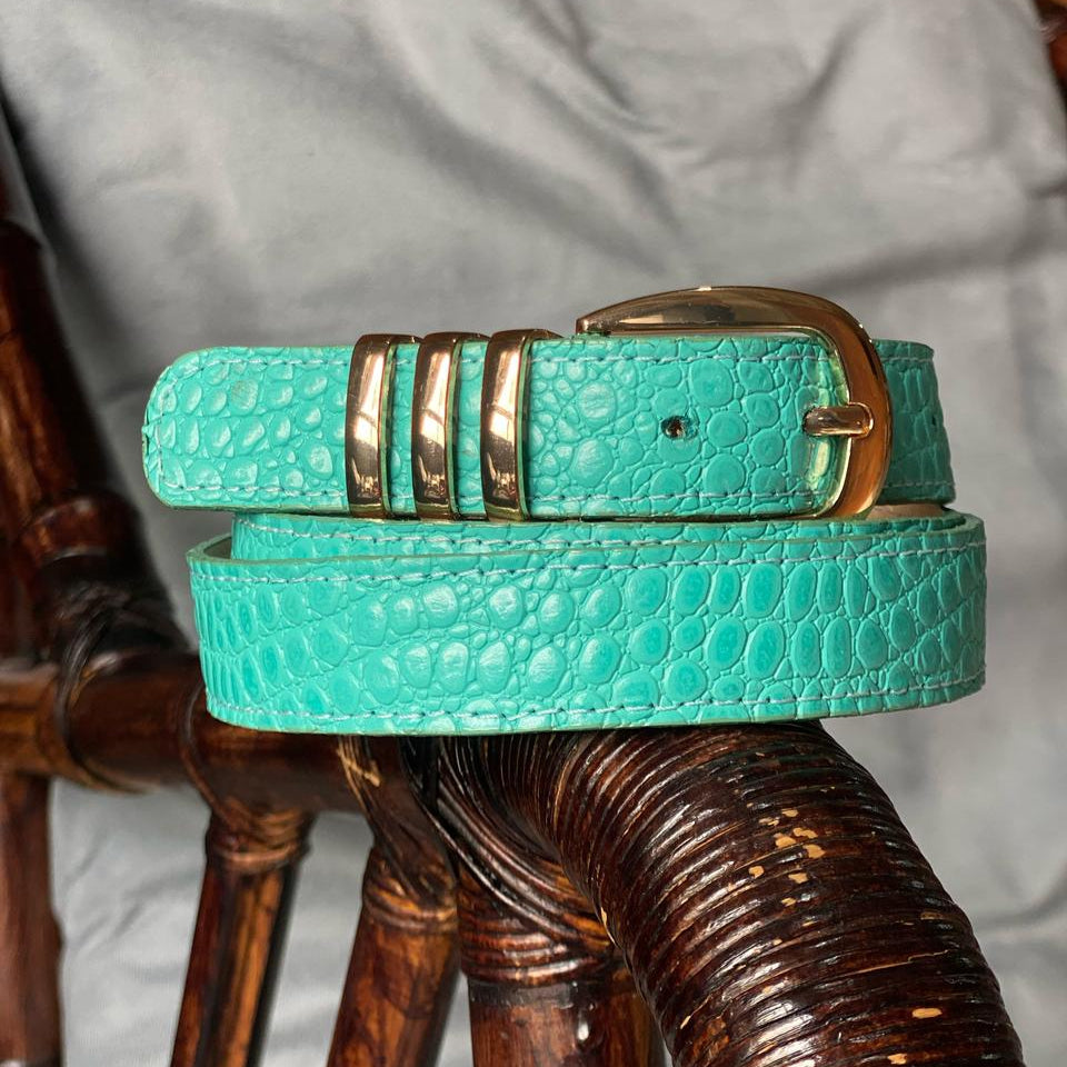 Cinturon para dama Verde Agua Marina en cuero liso