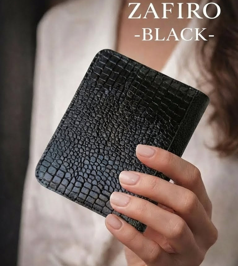 Billetera para mujer pequeña en cuero color negro
